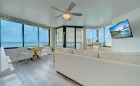 Sunbird Resort! Stunning Remodeled Beachfront Condo! Free Beach Chair Service! by Dolce Vita PCB!
